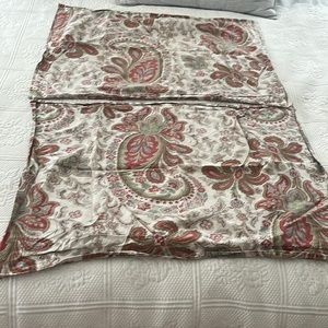 POTTERY BARN CHARLIE PAISLEY SHAMS. Set of 2, STANDARD size. Gently used